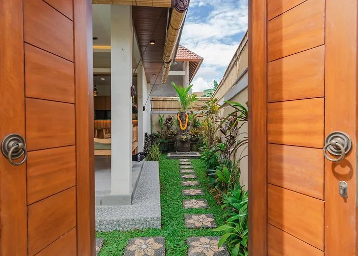 Villa Tio 1 By Madhava *